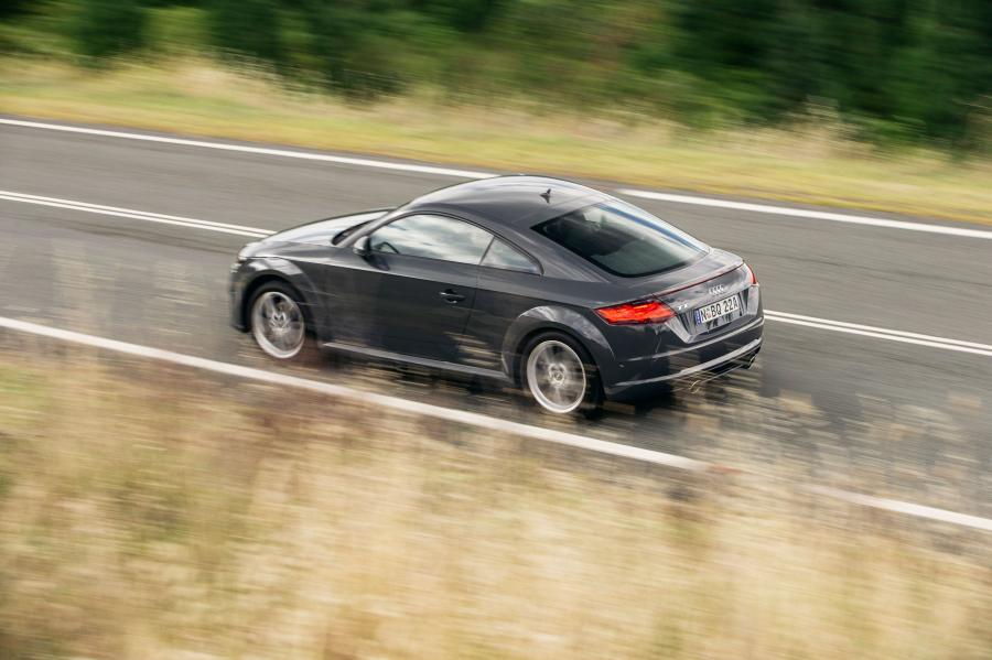  Audi TT Coupe 2.0 TFSI Quattro (8S) 2015 года  (AU) (фото 15 из 20)